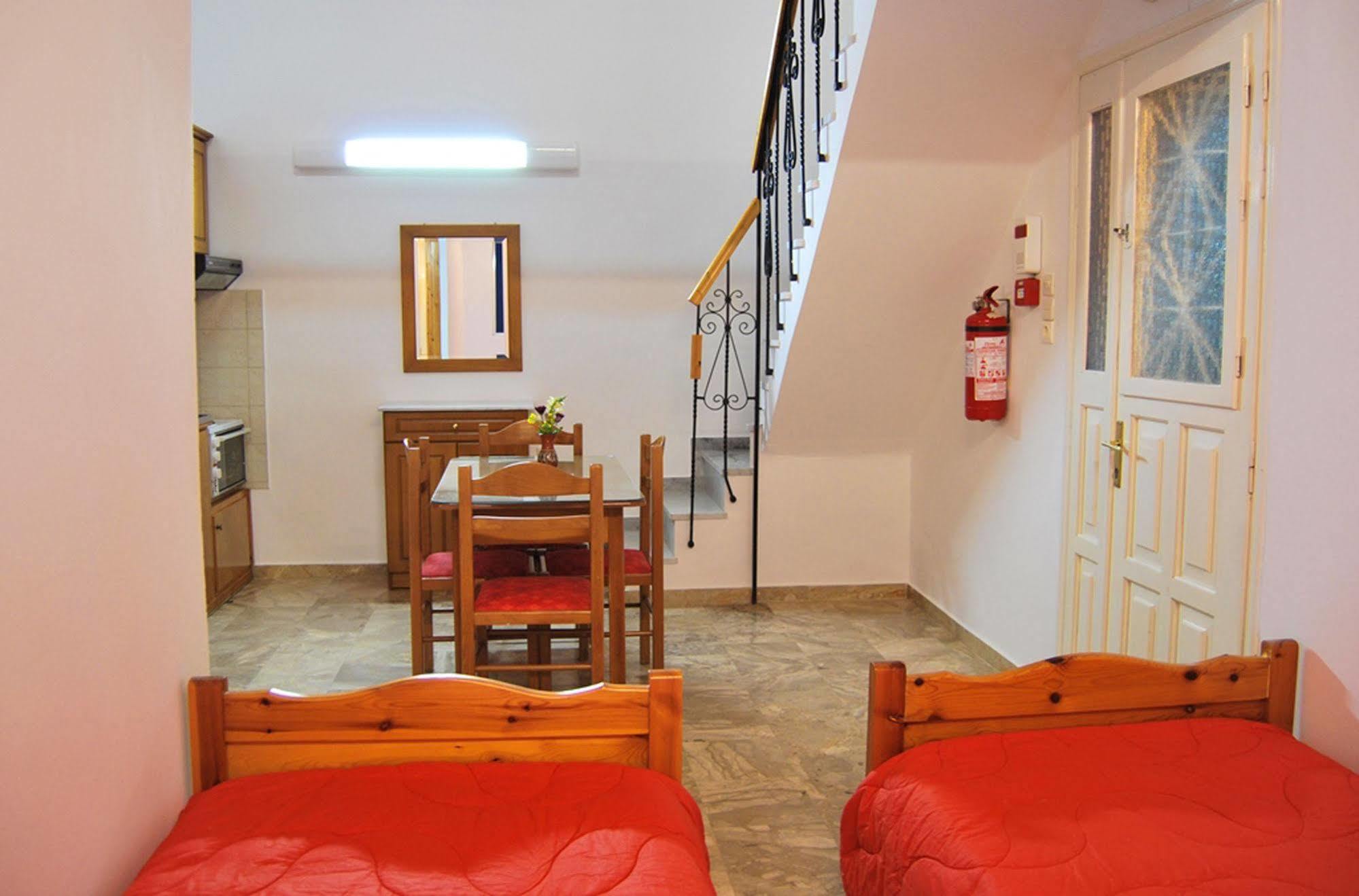 Houdis Houses Parálion Ástros 외부 사진
